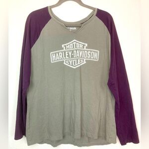 Harley-Davidson VTG long sleeved t shirt w/ mini v neck